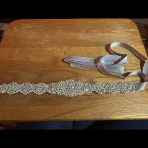 NWOT Embellished Ribbon Belt